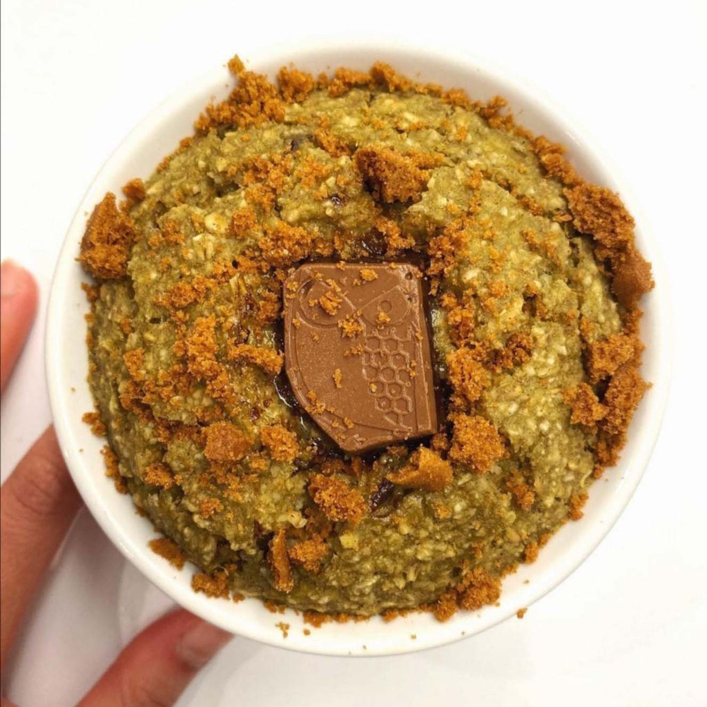 Matcha Biscoff Crumble Baked Oats Topped with Awake